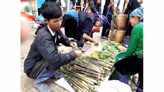 Promenade au marché de Sa Pa ảnh 3