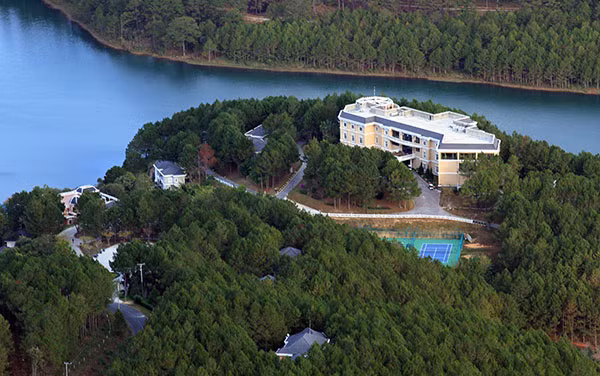 Beauté séduisante du lac Tuyen Lam à Da Lat ảnh 1 Beauté séduisante du lac Tuyen Lam à Da Lat ảnh 1