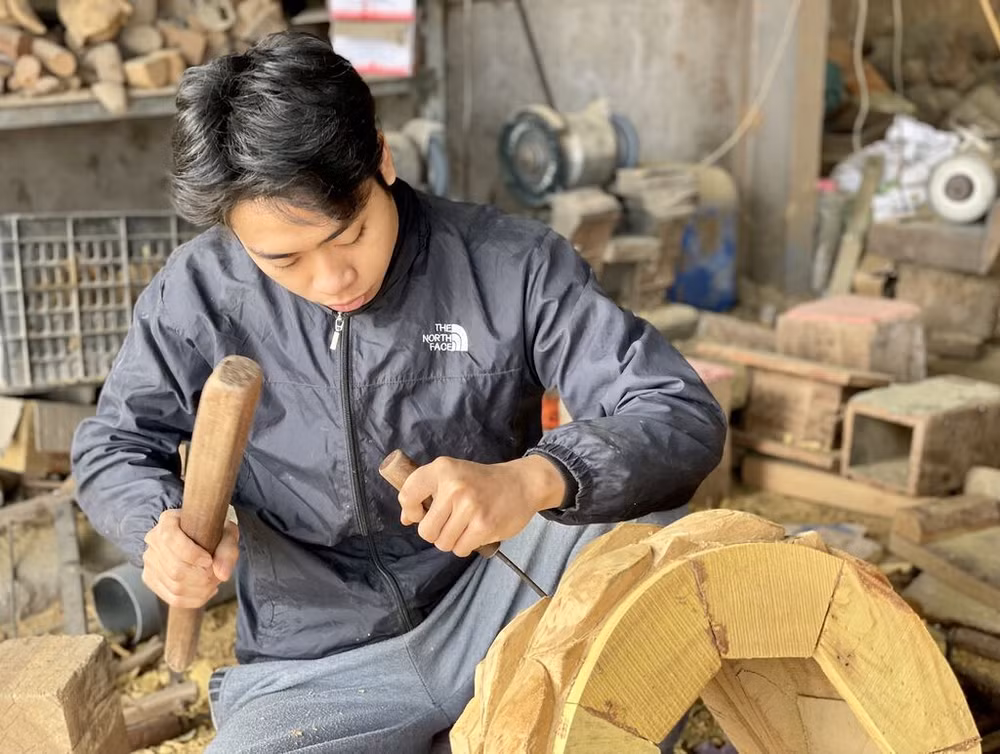 Escapade printanière dans le village de sculpture de Son Dông ảnh 3