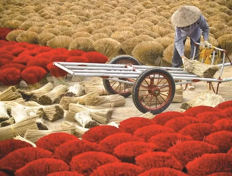 Déambulations à Thuy Xuân, village encensé à proximité de Huê ảnh 1