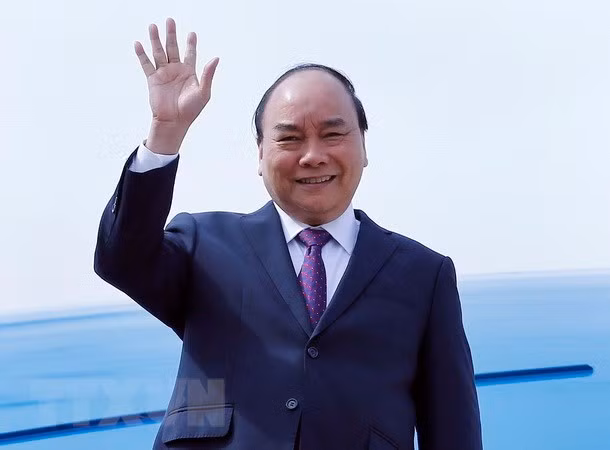 Le PM arrive à Shanghai pour participer à la foire CIIE 2018 ảnh 1