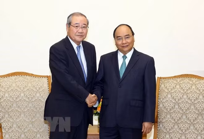 Le PM demande à SMBC d’accroître ses investissements au Vietnam ảnh 1