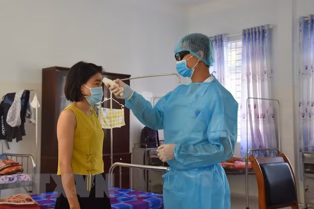 Le Vietnam confirme cinq cas de COVID-19 exogènes ảnh 1