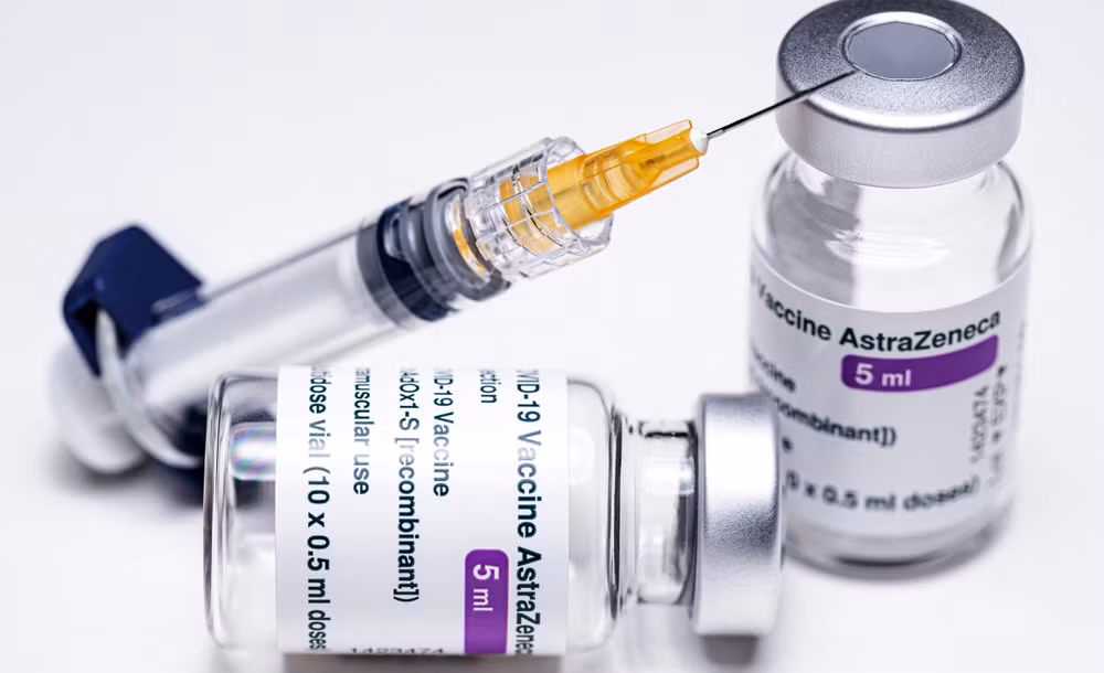 COVID-19 : le Vietnam prévoit de recevoir 8 millions de doses de vaccins en juillet ảnh 1