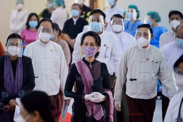 Myanmar : Aung San Suu Kyi arrêtée ảnh 1