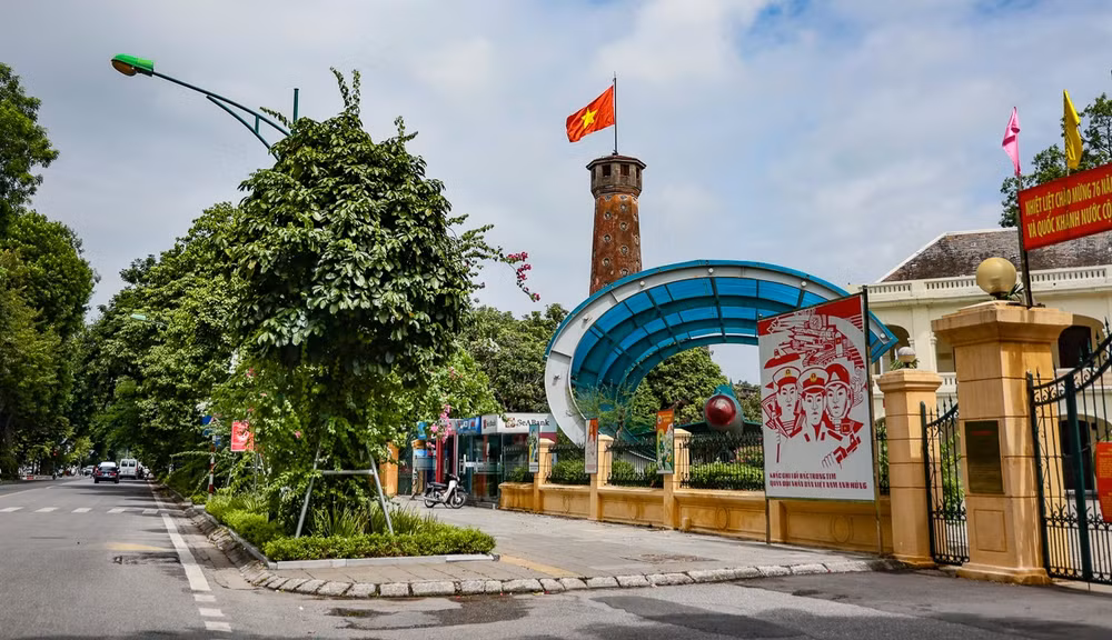 Covid-19 : Hanoi autorise la réouverture de certains services ảnh 1