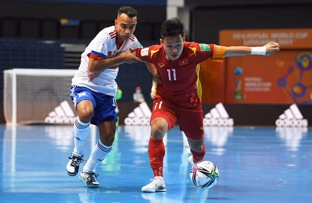 Coupe du monde de Futsal 2021 : le Vietnam perd sur le score honorable de 2-3 devant la Russie ảnh 3 Coupe du monde de Futsal 2021 : le Vietnam perd sur le score honorable de 2-3 devant la Russie ảnh 3