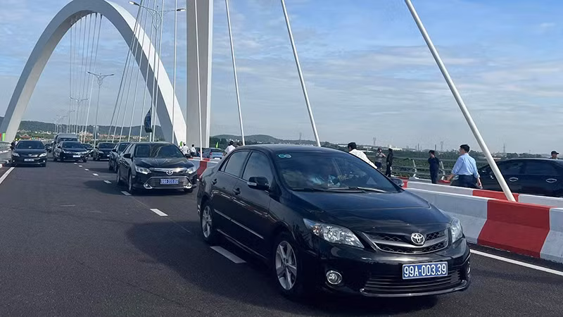 Inauguration du plus haut pont en arc en acier du Vietnam ảnh 2