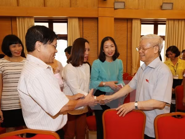 Le secrétaire général Nguyen Phu Trong à l’écoute des électeurs de Hanoi ảnh 1