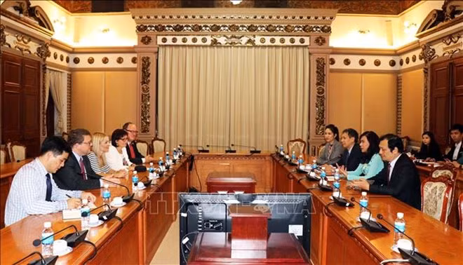 Hô Chi Minh-Ville et l’Etat de Hesse boostent leur coopération éducationnelle ảnh 1