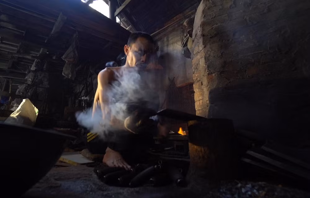 Le village des forgerons de Da Sy ảnh 1
