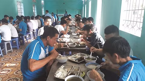 Les collaborateurs spéciaux d’un centre de désintoxication à Hai Phong ảnh 2 Les collaborateurs spéciaux d’un centre de désintoxication à Hai Phong ảnh 2