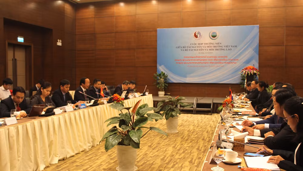 Vietnam et Laos signent un mémorandum d'accord sur la coopération dans l’archivage ảnh 1