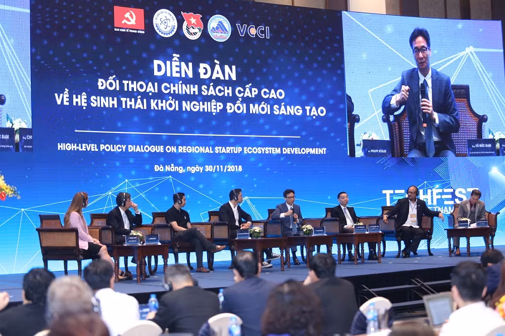 Dialogue de politique sur le développement de l’écosystème de start-up régional ảnh 1