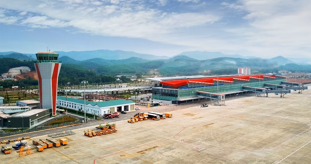Vietjet Air commence à vendre des billets pour la ligne HCM-Ville - Van Don (Quang Ninh) ảnh 1 Vietjet Air commence à vendre des billets pour la ligne HCM-Ville - Van Don (Quang Ninh) ảnh 1