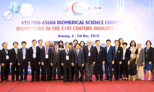 Plus de 200 délégués à la 4e Conférence panasiatique sur les sciences biomédicales à Da Nang ảnh 1