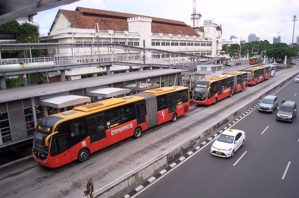 Indonésie : Jakarta compte augmenter les dépenses pour le transport en commun ảnh 1