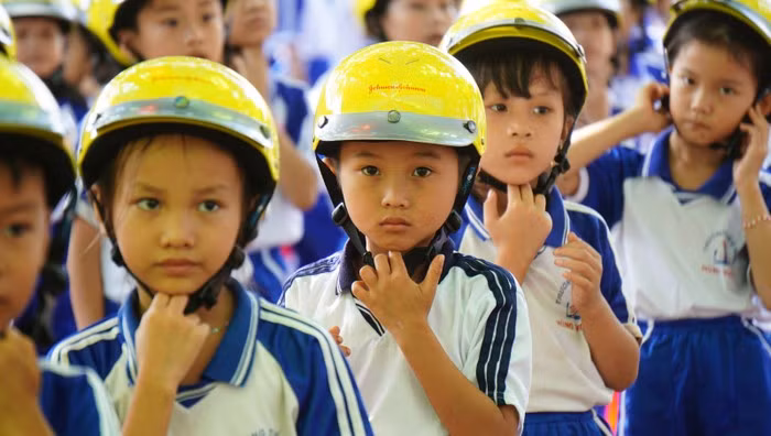 Gia Lai : atelier sur le projet «Casque de moto pour les enfants» ảnh 1