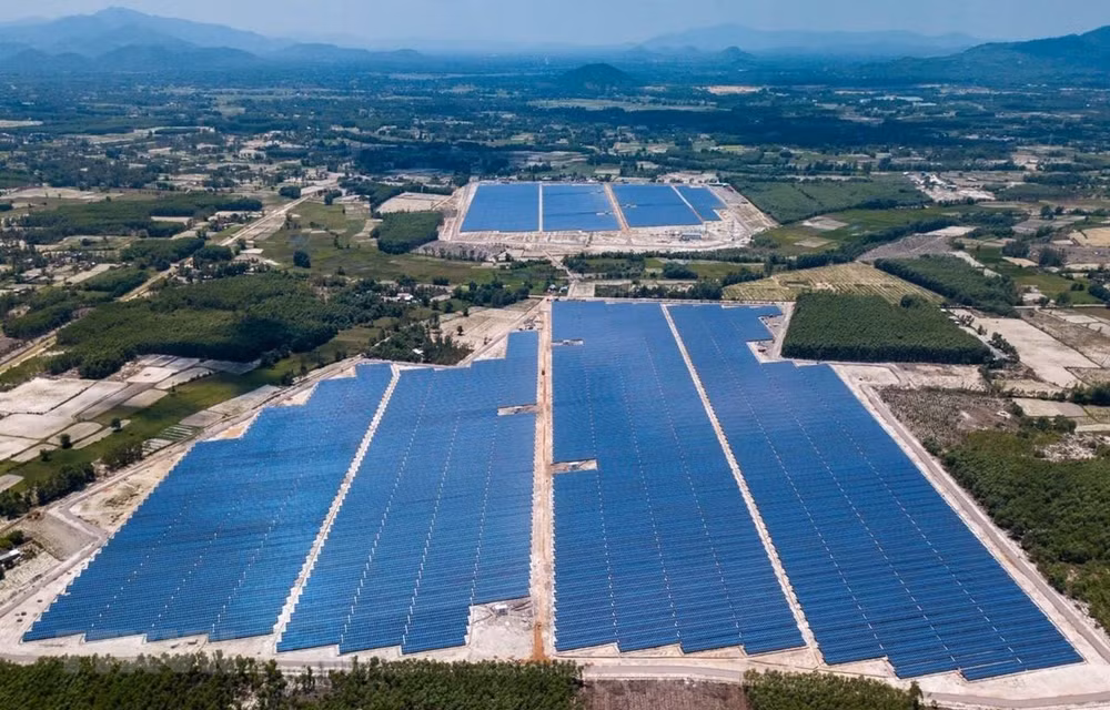 Quatre-vingt-deux centrales solaires raccordées au réseau national ảnh 1 Quatre-vingt-deux centrales solaires raccordées au réseau national ảnh 1