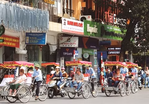 Hanoï propose quatre circuits touristiques gratuits ảnh 2