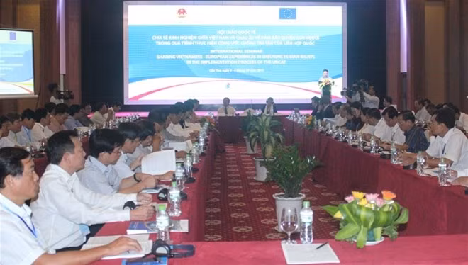 Vietnam-UE: partage d'expériences sur la garantie des droits de l’homme ảnh 1