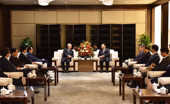 Une délégation du PCV en visite à Shaanxi en Chine ảnh 1