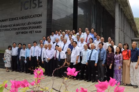 ICISE, fruit de dix ans de "Rencontres du Vietnam" à Binh Dinh ảnh 2