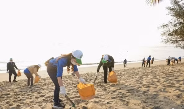 Les femmes au cœur de la gestion durable des déchets plastiques  ảnh 1