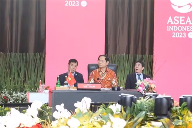 L’ASEAN doit maintenir une approche équilibrée et harmonieuse avec ses partenaires ảnh 1