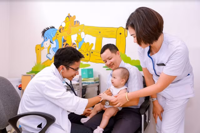 Publication d’un guide sur les bilans de santé périodiques pour les enfants de moins de 24 mois ảnh 1