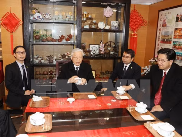 Le leader du PCV se rend dans la province chinoise du Zhejiang ảnh 1