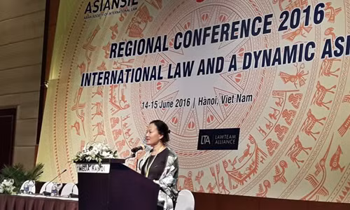 Conférence sur le "Droit international et une Asie dynamique" ảnh 1
