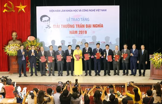 Le Prix Trân Dai Nghia honore des travaux scientifiques exceptionnels ảnh 1