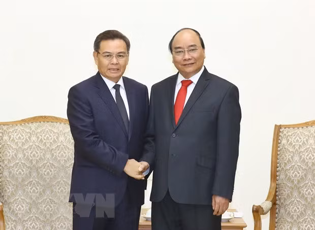 Le Premier ministre reçoit des dirigeants laotiens et cambodgiens ảnh 2