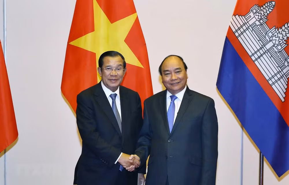 Le Premier ministre reçoit des dirigeants laotiens et cambodgiens ảnh 1