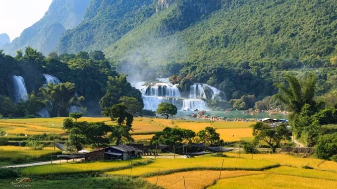 Cao Bang : la Fête du tourisme de la cascade de Ban Giôc ảnh 1 Cao Bang : la Fête du tourisme de la cascade de Ban Giôc ảnh 1