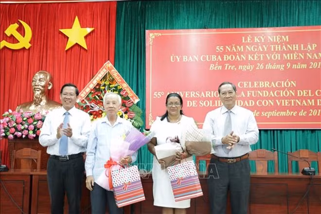 Célébration des 55 ans du Comité cubain de solidarité avec le Sud Vietnam ảnh 1