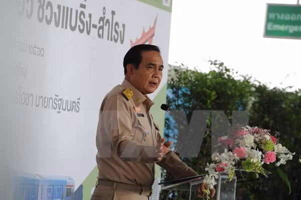 La Thaïlande ne lève pas encore l'interdiction des activités politiques ảnh 1