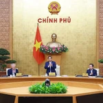 Le Premier ministre Pham Minh Chinh préside le 6 décembre la réunion gouvernementale périodique du mois de novembre 2025. Photo: VNA