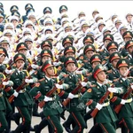 Le Bloc d’honneur de l’Armée de terre, de la Marine et la Défense aérienne – Armée de l’air. Photo : VNA