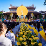 Le Vesak 2570 célébré avec solennité à Hue. Photo: VNA