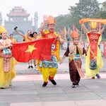 Le Marathon des Temples des Rois Hung « Retour aux sources » contribue à encourager la pratique du sport au sein de la population, dans l’esprit des mouvements en faveur de l’entraînement physique et d’un mode de vie sain. Photo: VNA