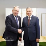 Le secrétaire général du Parti communiste du Vietnam, To Lam, et l’ancien secrétaire d’État adjoint américain Kurt Campbell. Photo : VNA