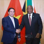 Le Premier ministre Pham Minh Chinh et le président sud-africain, Cyril Ramaphosa. Photo: VNA