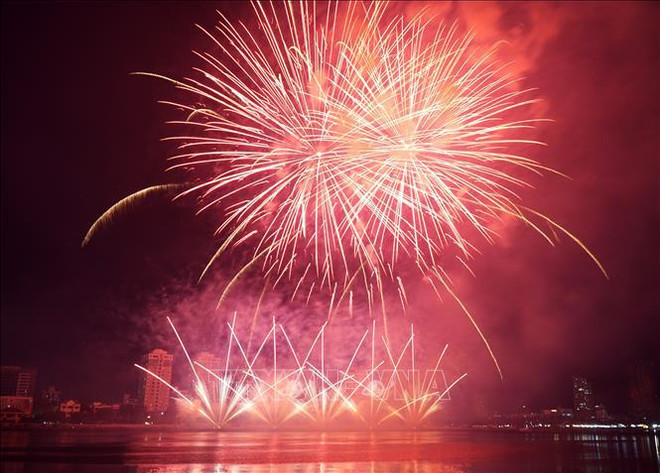 Festival international de feux d'artifice de Da Nang. Photo : VNA 2.jpg