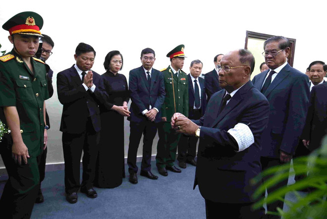 La délégation de haut niveau du Parti du peuple cambodgien (PPC) est conduite par son président d’honneur, Samdech Heng Samrin. 1.jpg