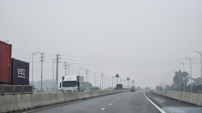 Les investissements dans les infrastructures de transport ont aidé Hung Yen à les moderniser pour favoriser son développement. Photo : baodautu.vn 1.jpg
