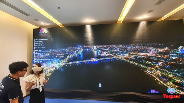 Découverte du tourisme à Da Nang dans l’espace numérique. Photo: toquoc.vn 2.jpg