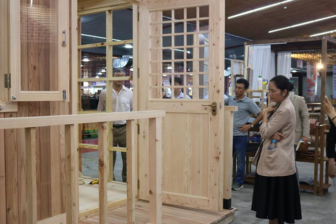 Au cours des sept premiers mois de l'année, les exportations de la filière bois de Dong Nai a rapporté près de 814 millions de dollars, soit une hausse de 12,6 % en rythme annuel. Photo: www.dongnai.gov.vn 1.jpg