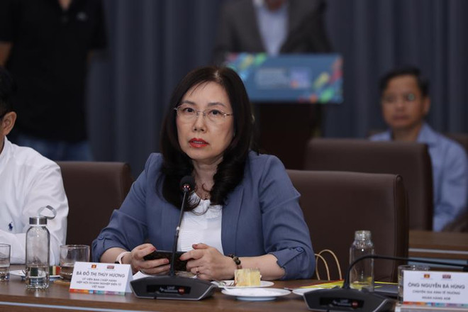 Do Thi Thuy Huong, membre du comité exécutif de l'Association vietnamienne des entreprises électroniques. Photo : VnEconomy 1.jpg